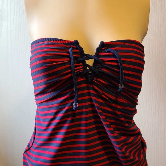 ★ 3 for $10 ★ Maternity bathing suit top - Picture 1 of 2